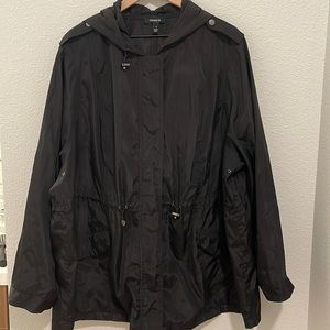Raincoat/ wind breaker